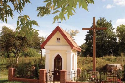 ĐẤNG SÁNG LẬP lubocz chapel 1 400x264