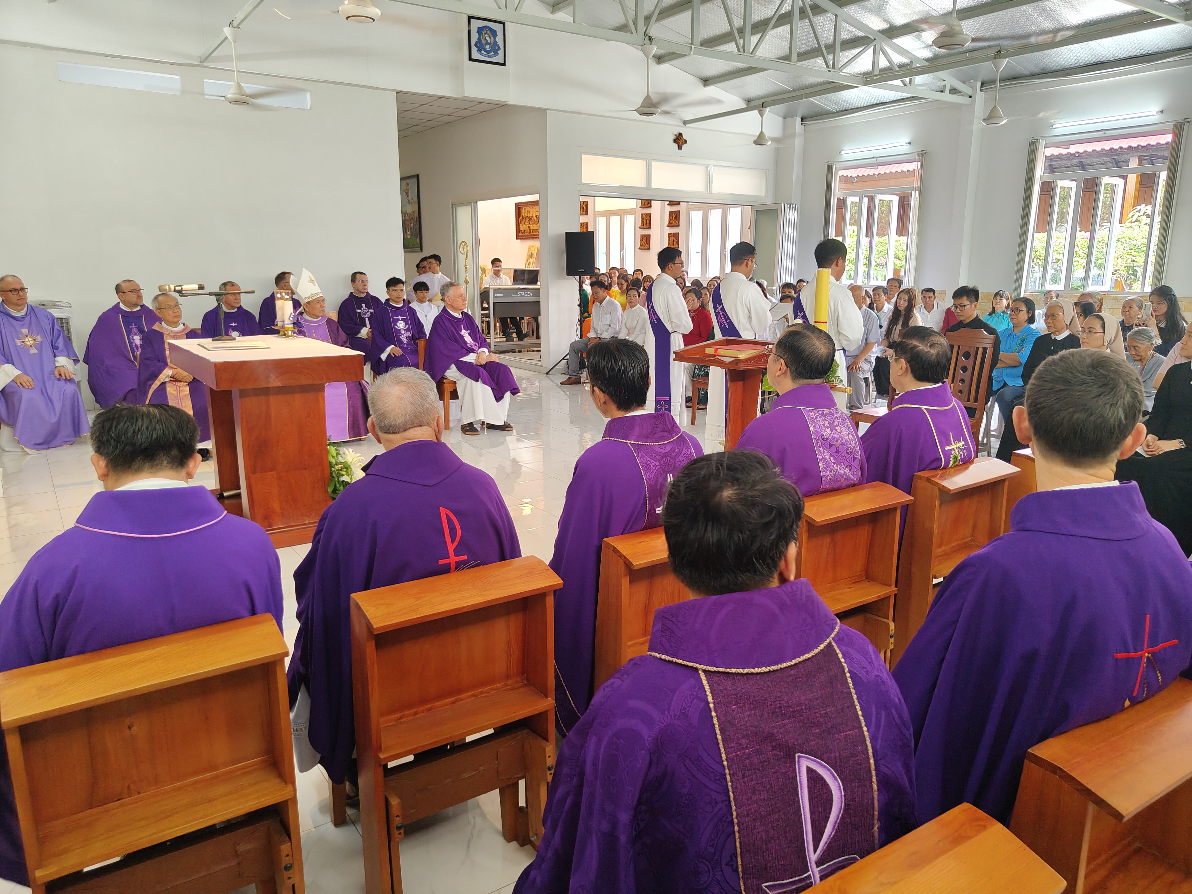 THÁNH LỄ TRUYỀN CHỨC PHÓ TẾ oplus 262176